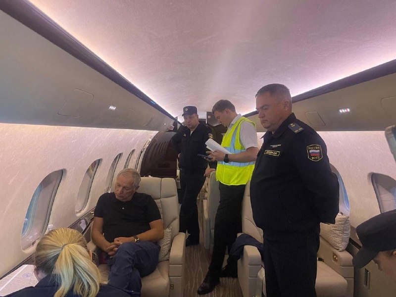 Вы сейчас просматриваете ФСБ задержала миллиардера Константина Струкова в середине недели при попытке покинуть Россию на собс
